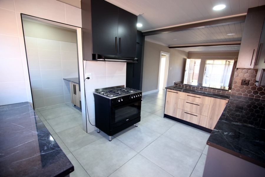 To Let 3 Bedroom Property for Rent in Dagbreek Free State